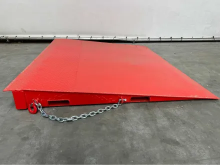 RTE - 7419 - 5T Rampe 2100x1760x165mm Container – RESALE