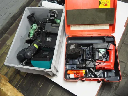 Verschiedene Elektrowerkzeuge – RESALE