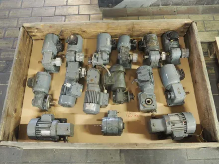 Charge verschiedener Elektromotoren (15x) – RESALE