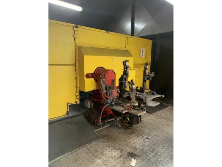 COMAU Automatische Schweißzelle mit Roboter – RESALE