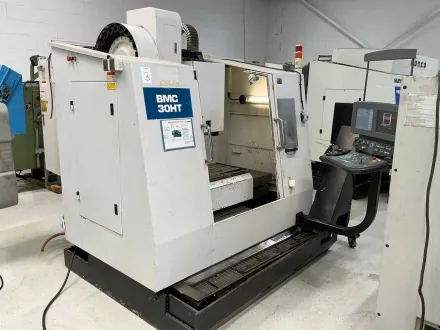 2000 BAZ Hurco BMC30HT/M vertikale Maschinenzentren – RESALE