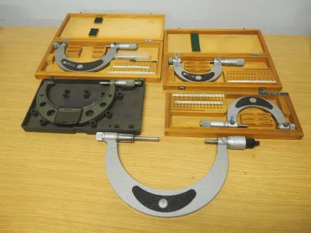 Verschiedene Mikrometer (5x) – RESALE