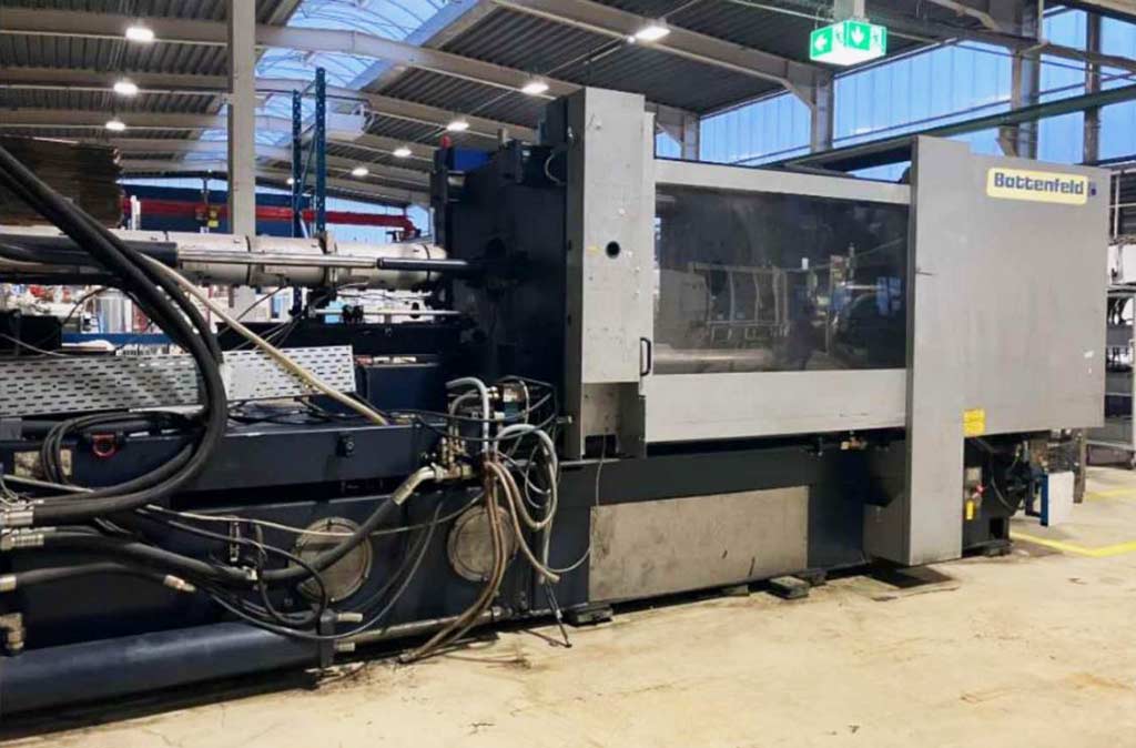 Battenfeld TM 4500/3300 Spritzgießmaschine