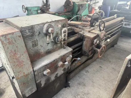 ZMM SLIVEN C400 Manuelle Motordrehbank (Mitteldrehbank) – RESALE