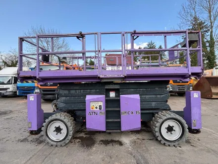 2015 ATN CX15 M242 Geländefähige Scherenarbeitsbühne – RESALE