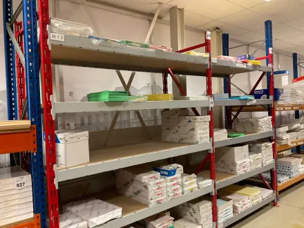 Igepa-Rack mit Papier – RESALE