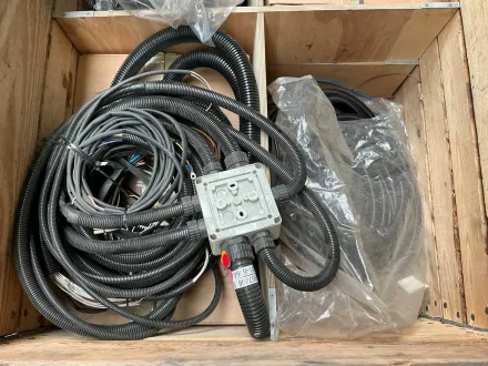 Maschinen-Kabelbaum / Leitung (Konvolut) – RESALE