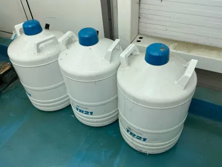 Air Liquide TR21 Kryogene Tanks (3x) – RESALE