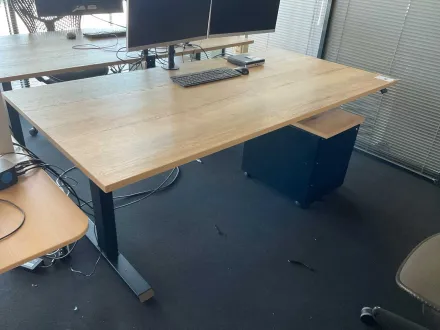Worktrainer Actiforce Schreibtisch mit Schublade – RESALE