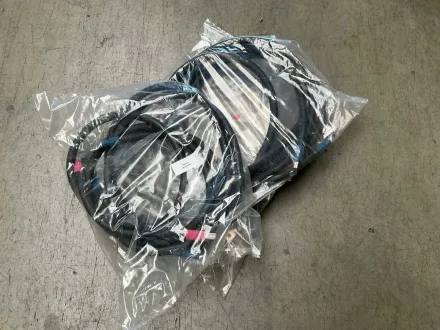 Batterie-Pluskabel / Hochstromkabel BAT+ mit Anschlussklemmen (3x) – RESALE
