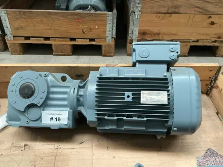 SEW-Eurodrive KA67/T DRN132M4/TH Elektromotor - Kegelradgetriebemotor – RESALE