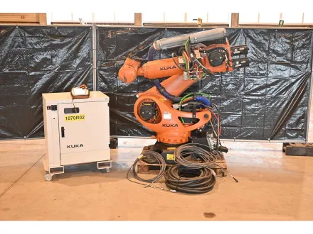 KR 270 R2700 ultra - KUKA Industrieroboter KR 270 R2700 ultra inkl. Schaltschrank VKR C4 + 00-216-80 – RESALE
