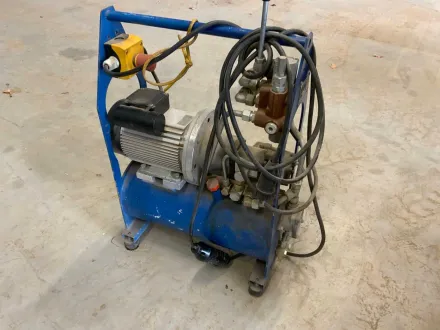 Carl Hamm HY D 250-5 Hydraulikantrieb – RESALE