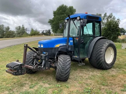 2005 New Holland TN95FS Mini-Traktor – RESALE