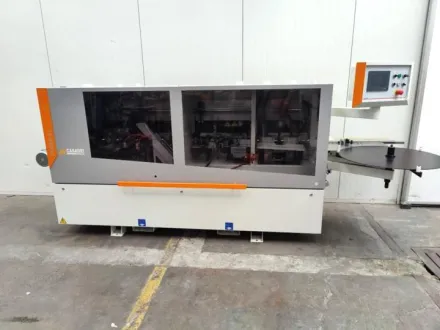 Casadei FLEXA 27 Format- und Kantenanleimmaschine einseitig – RESALE