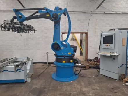 Kuka KR 180-2-PA Beschickung- und Stapelanlage – RESALE