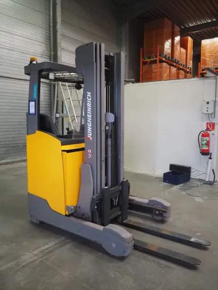 Jungheinrich reach truck, model: ETV 214, serial n – RESALE
