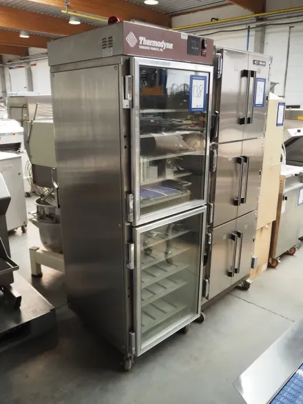 Thermodyne mobile slow cook and hold oven, model: – RESALE