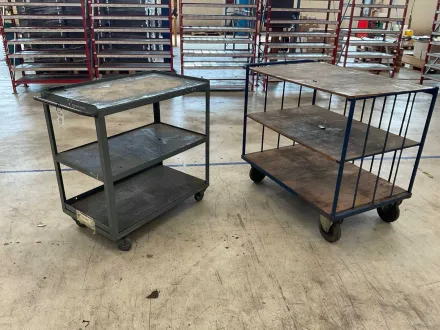 Plattformwagen (2x) – RESALE