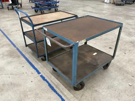 Plattformwagen (2x) – RESALE