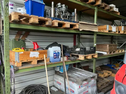 Lagerregal ohne Inhalt – RESALE