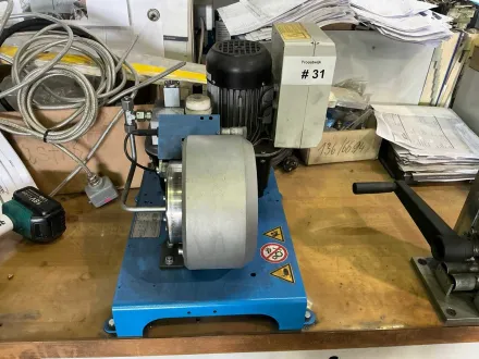 2017 Uniflex S 2,1-1-A MVC hydraulische Schlauchpresse – RESALE