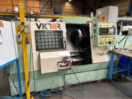 1995 Victor Vturn-26 CNC-Drehmaschine – RESALE