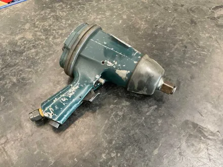 Bosch 0607 450 599 Druckluftschlagschrauber – RESALE