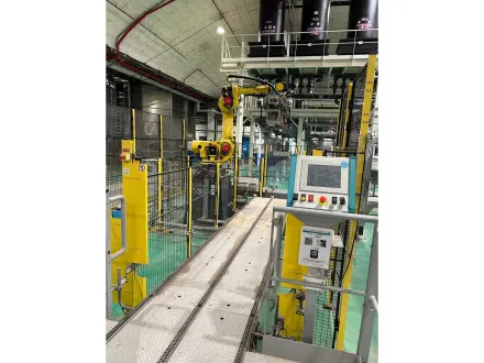 FANUC ROBOTISCHE DEPALLETISIERUNGSZELLE – RESALE