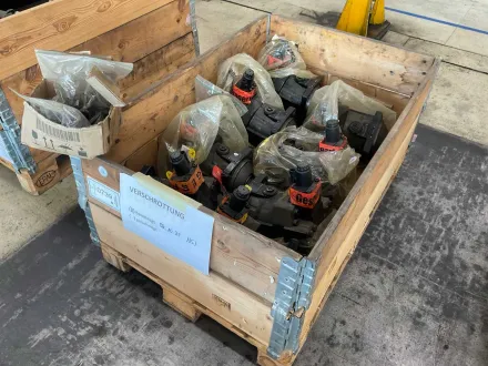 Rexroth A6VM107 Hydraulikpumpe (8x) – RESALE