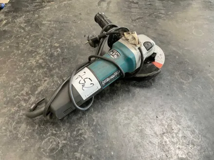 Makita 9565CR Trennschneider – RESALE