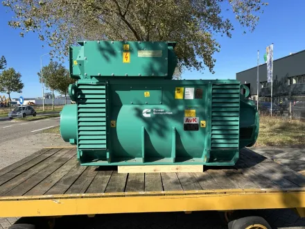 Avk DIG 130 g/4 Generator Ends – RESALE