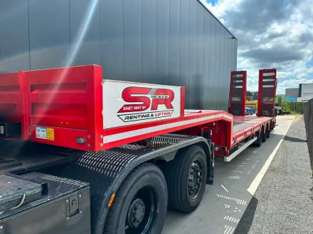 2019 Kässbohrer Tieflader/Sattelauflieger (Autotransporter mit einziehbaren Rampen) – RESALE