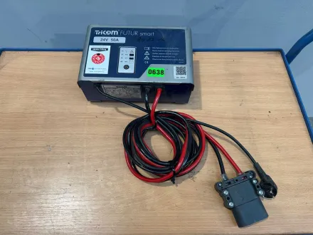 2021 TRICOM Futur Smart 24V 50A 313-375Ah Ladegerät Hubwagen Ameise Gabelstapler Elektrostapler char – RESALE