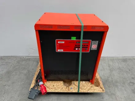 2018 Linde intronic B plus 48V 100A 760-899Ah Akku Batterie Ladegerät Gabelstapler Elektrostapler – RESALE