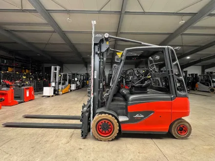 02/2022 Service + UVV 08/2027 Linde E45/600H 4.500kg 3.+4. Ventil Gabelversteller Elektrostapler Gab – RESALE