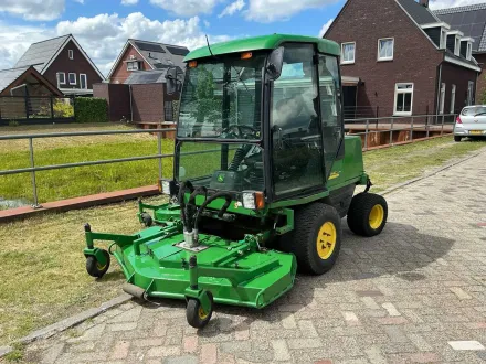2012 John Deere 1515 Rasenmäher – RESALE