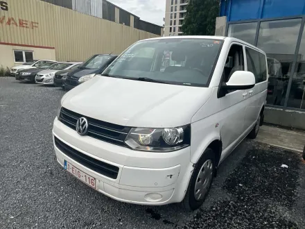 Volkswagen Caravelle Nutzfahrzeug – RESALE