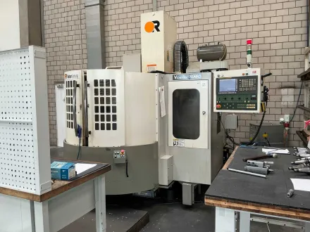 2015 Victor Taichung 70APC 3-Achs-Bearbeitungszentrum – RESALE