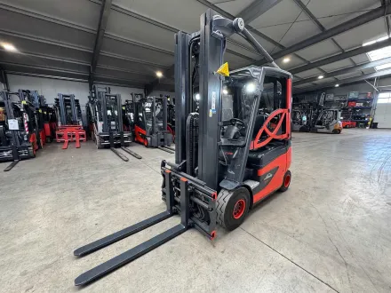 2019 Service + UVV 04/2027 Linde E25 2.500kg Triplex 548cm 3.+4. Ventil Gabelversteller Elektrostapl – RESALE