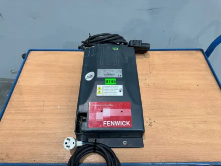 2019 Linde 24V 80A Ladegerät Hubwagen Ameise Gabelstapler Elektrostapler charger – RESALE