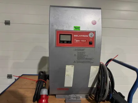 2020 Benning Belatron 24V 150A 750Ah Gabelstapler Ladegerät charger – RESALE