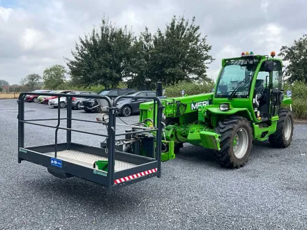 2024 Merlo P40.14PLUS Telehandler mit passendem Käfig und Winde – RESALE