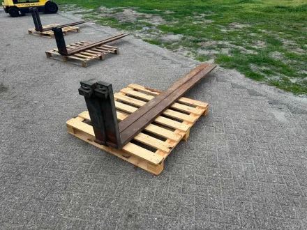 Gabelstaplergabeln 250cm Zubehör – RESALE