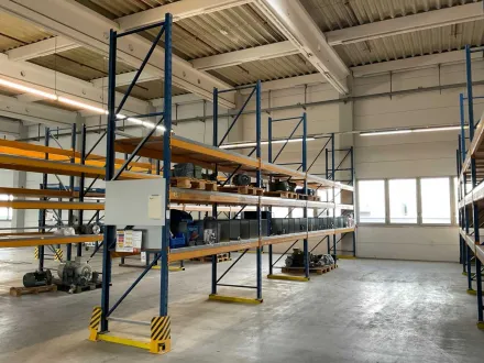 Schwerlastregal, ohne Inhalt – RESALE
