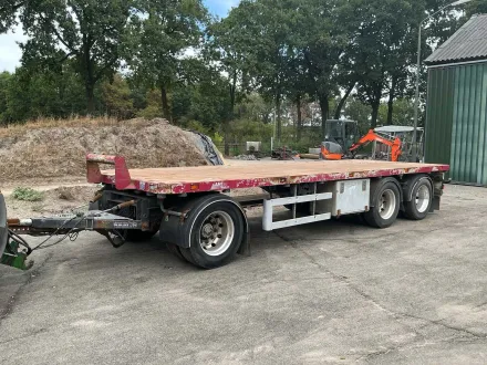 AMT 2953 3-achsige Plattformanhänger – Auftriebsachse – Luftfederung – RESALE