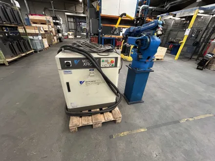 Motoman-Yaskawa - 2000 - XRC - Industrieroboter – RESALE