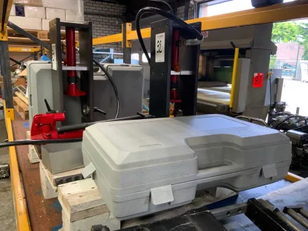 Lotus Hydraulikpresse – RESALE