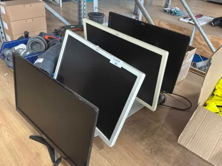 Fujitsu / Acer Monitor (4x) – RESALE