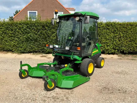 2015 John Deere 1575 TerrainCut Aufsitzmäher – RESALE